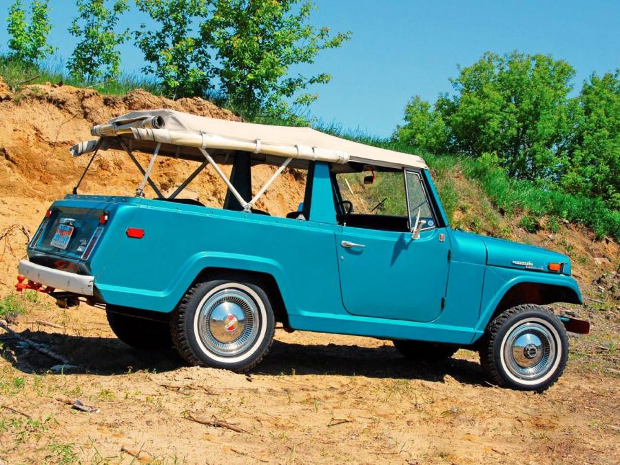  Jeep Jeepster Commando Roadster 1967 года  (фото 1 из 1)